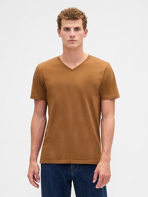 Playera Cuello V Suave para Hombre Gap Factory (Colores Seleccionados)